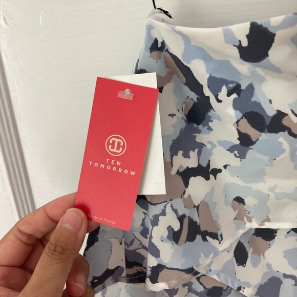 BRAND NEW Never Worn one shoulder draped blouse by Ten Tomorrow. - Picture 3 of 3